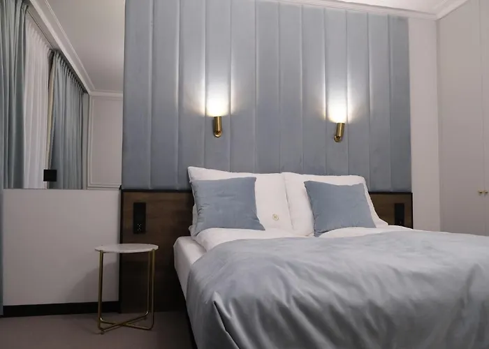 Blue Horizon Apartments